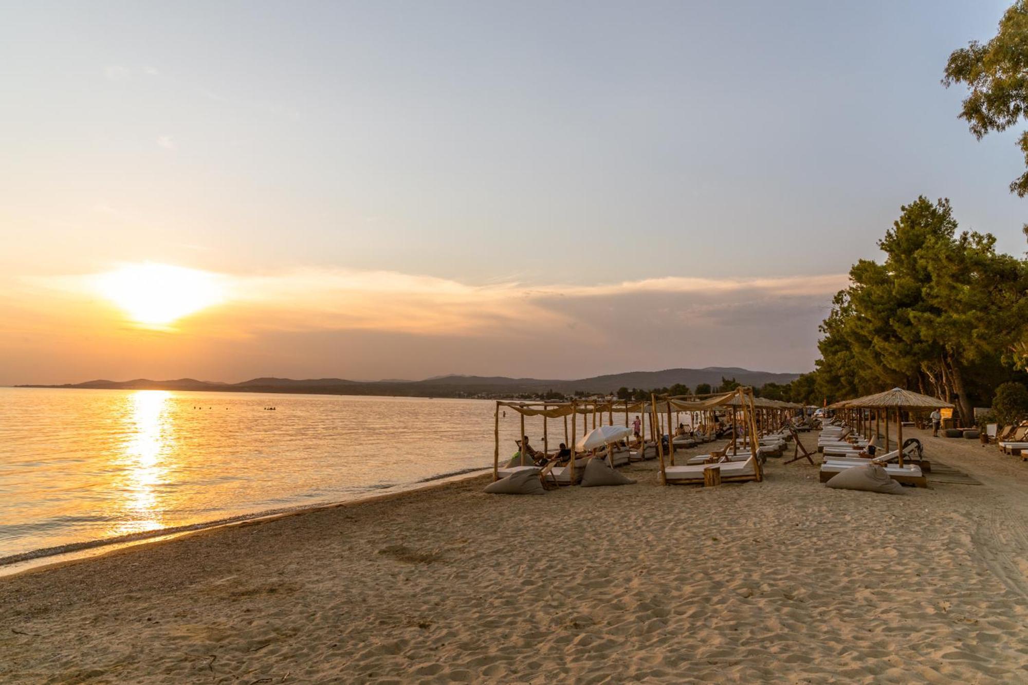 Ergon Beach House Nikiti Eksteriør billede